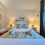 Appartement Amazing 2 With Pool By Homing *