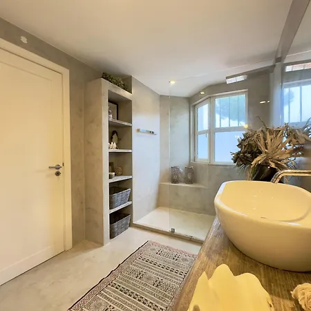 Apartman Amazing 2 With Pool By Homing